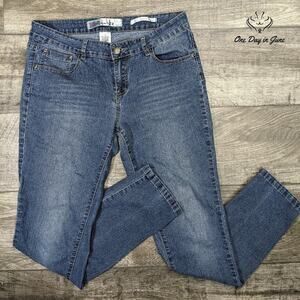 Ink Juniors Rocker Skinny Jeans Size 11